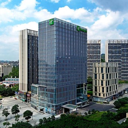 Holiday Inn Guangzhou South Lake Hotel - Ideal For Business & Leisure Buitenkant foto