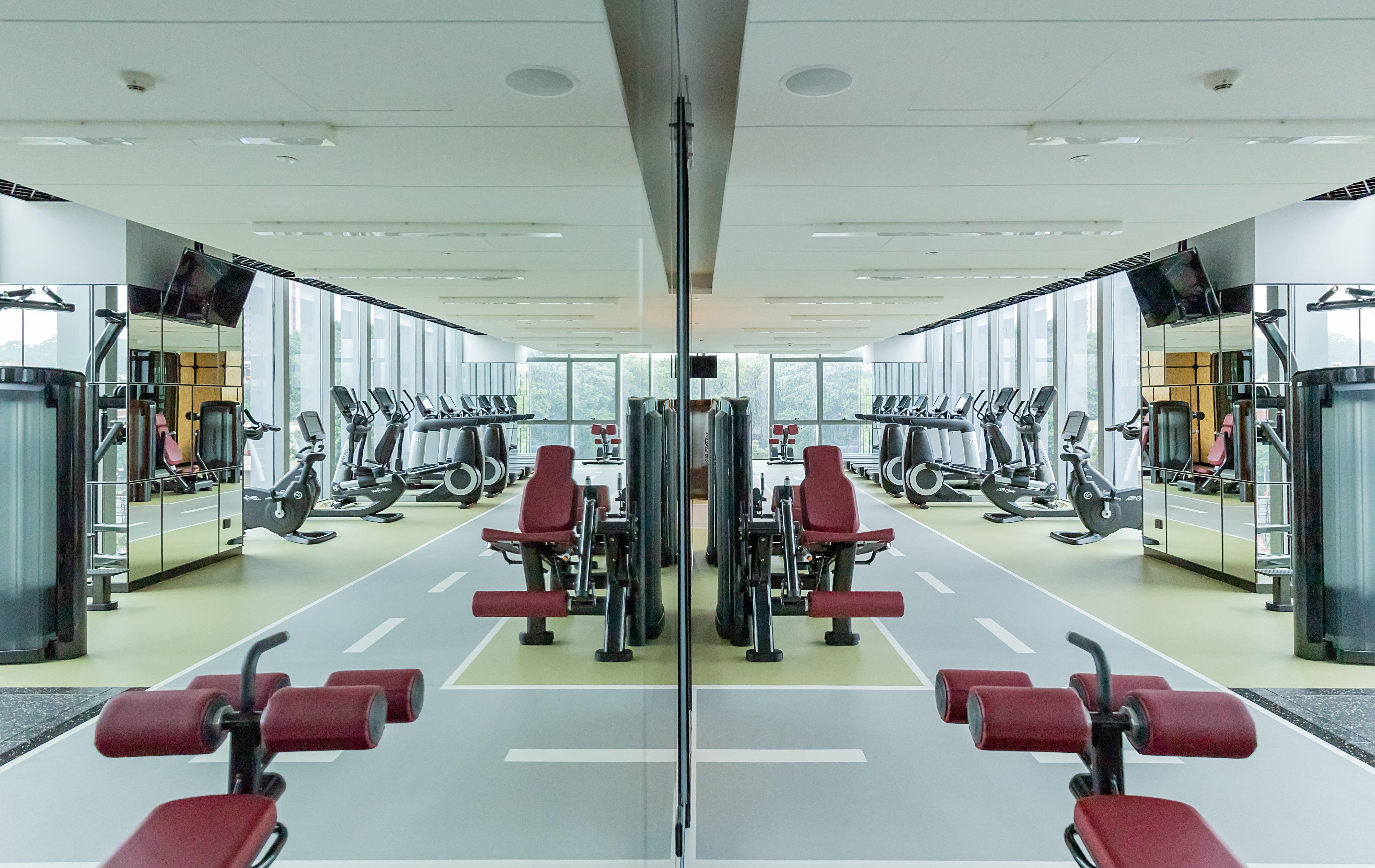 Holiday Inn Guangzhou South Lake Hotel - Ideal For Business & Leisure Buitenkant foto