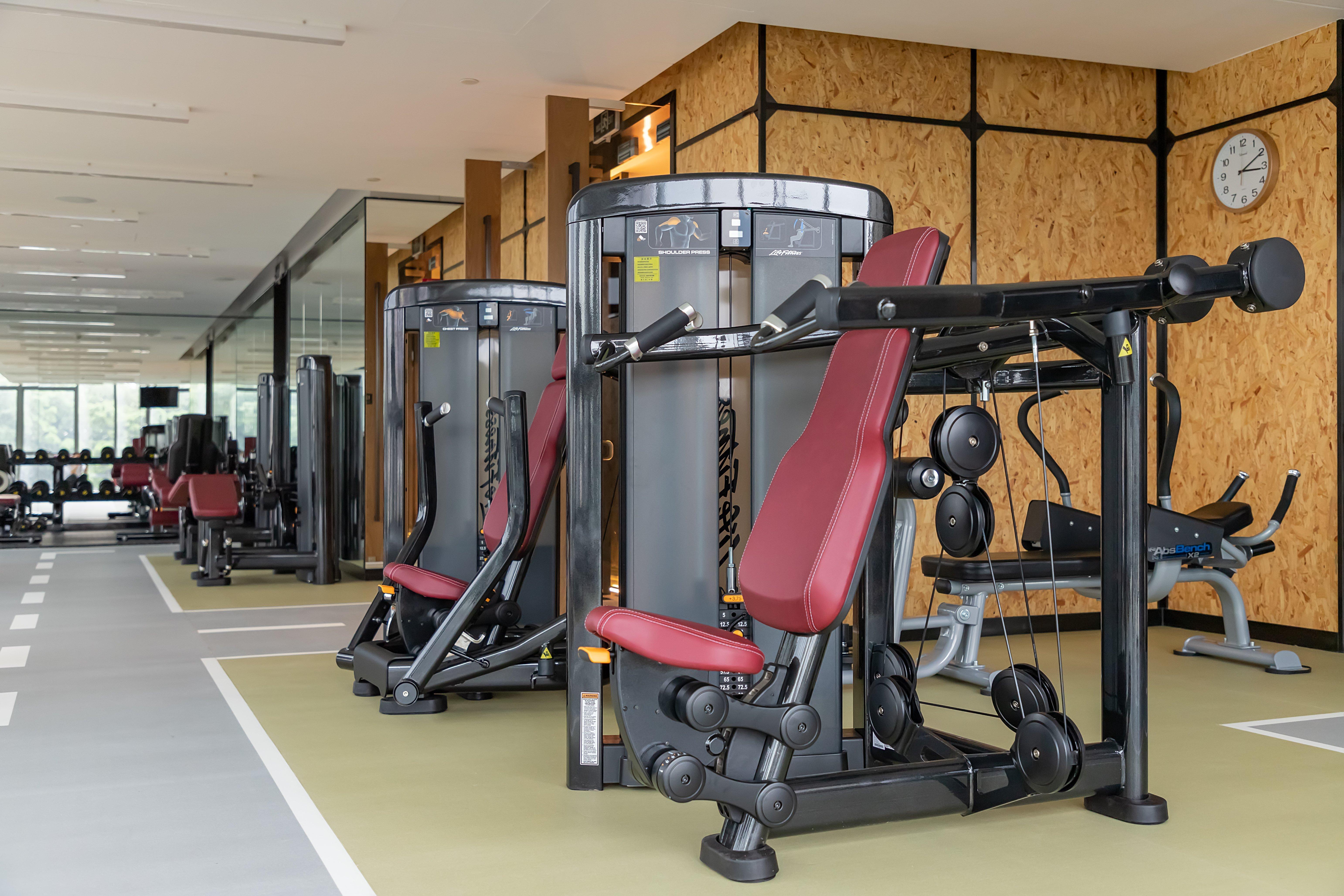 Holiday Inn Guangzhou South Lake Hotel - Ideal For Business & Leisure Buitenkant foto