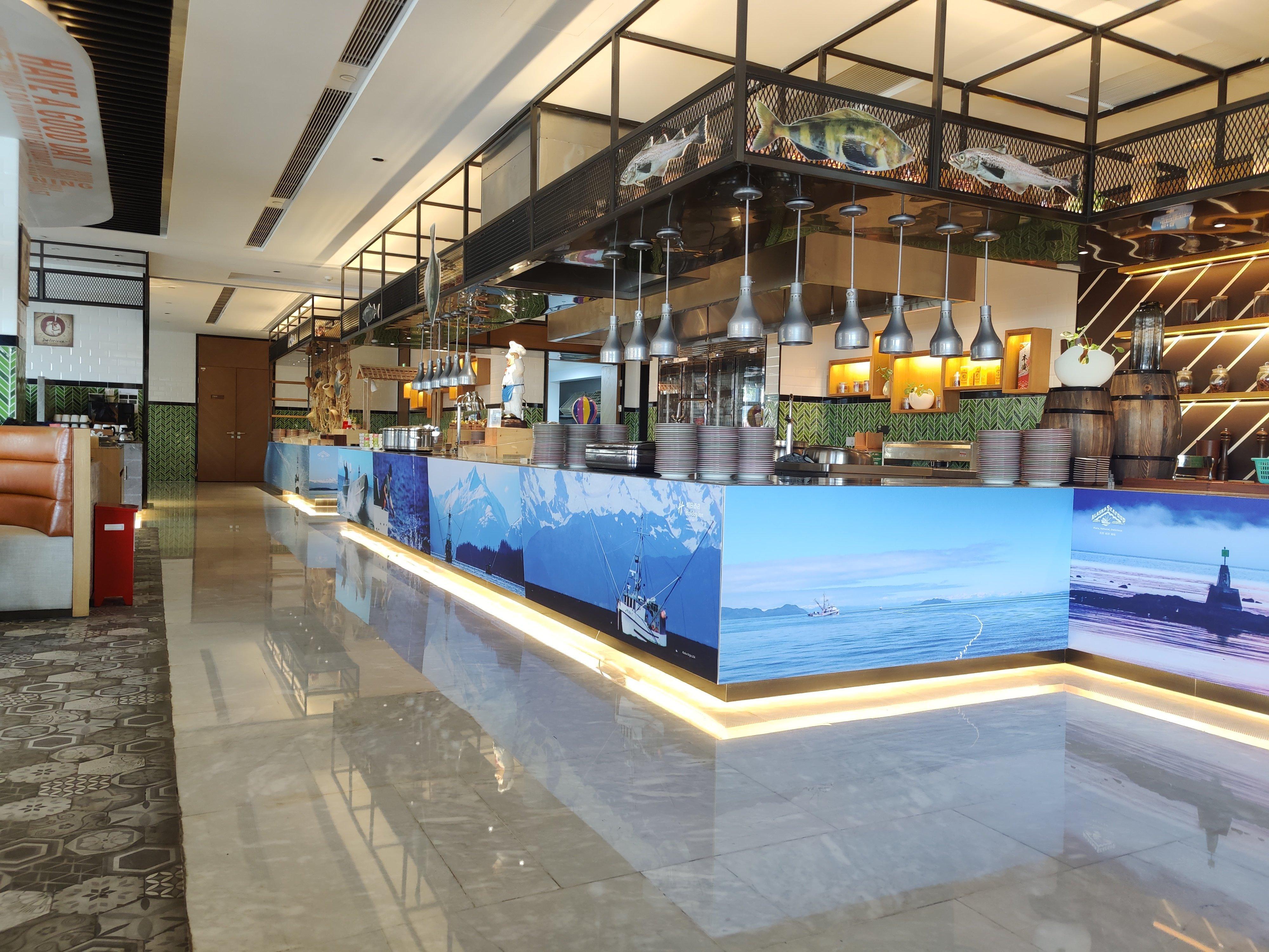 Holiday Inn Guangzhou South Lake Hotel - Ideal For Business & Leisure Buitenkant foto