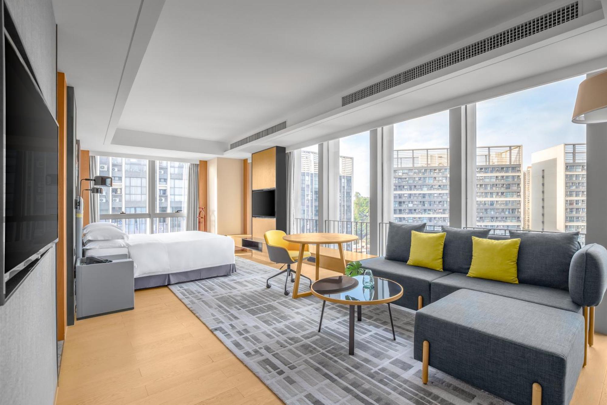 Holiday Inn Guangzhou South Lake Hotel - Ideal For Business & Leisure Buitenkant foto